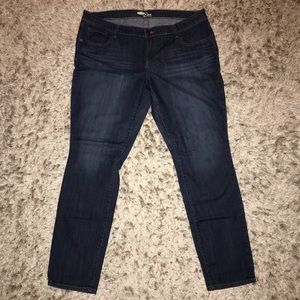 OLD NAVY the Diva Skinny Jean (NWOT) size 16